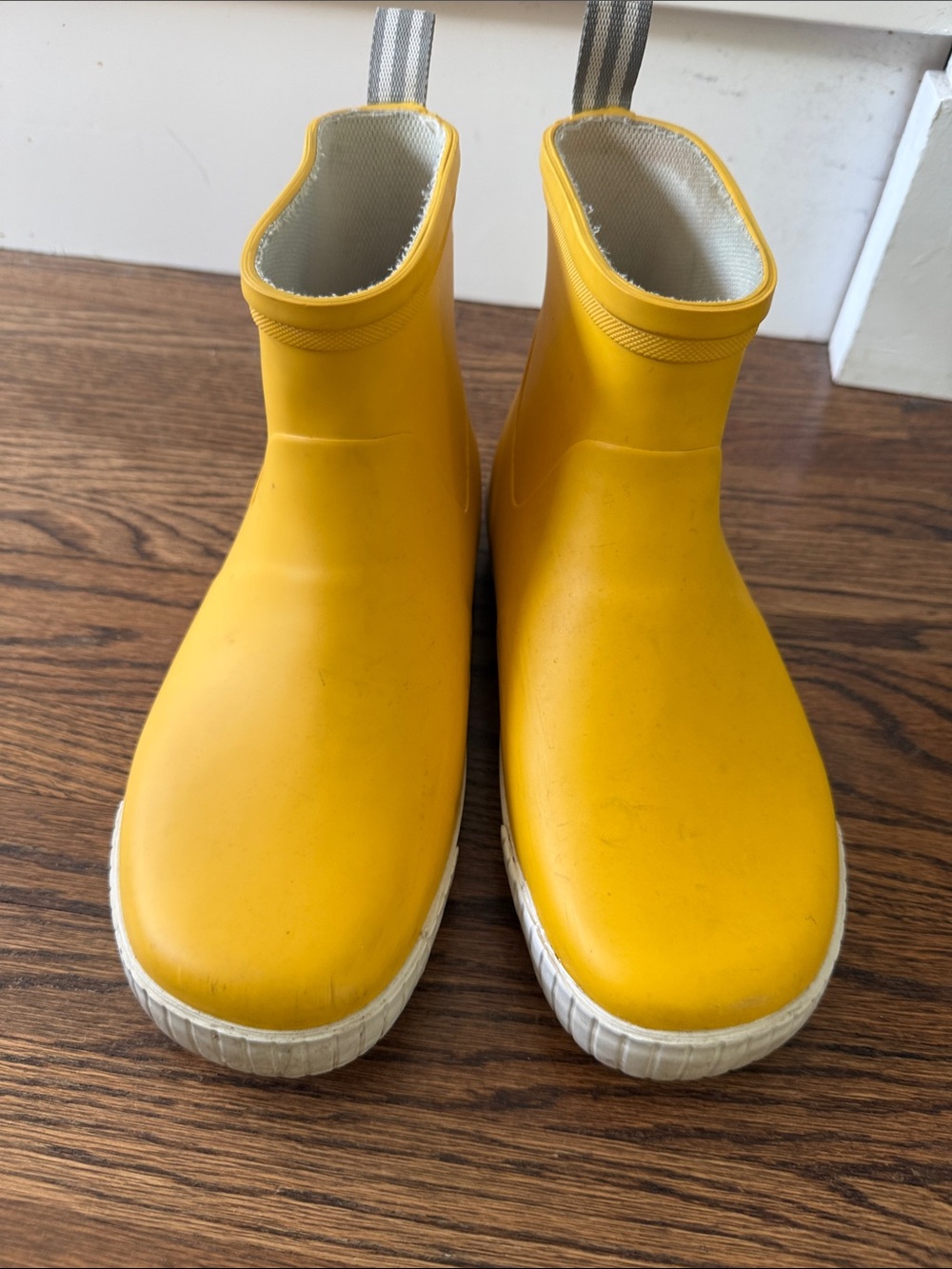 Super cute yellow Tretorn Waterproof Rain Boots with Easy Pull-Tab- 39